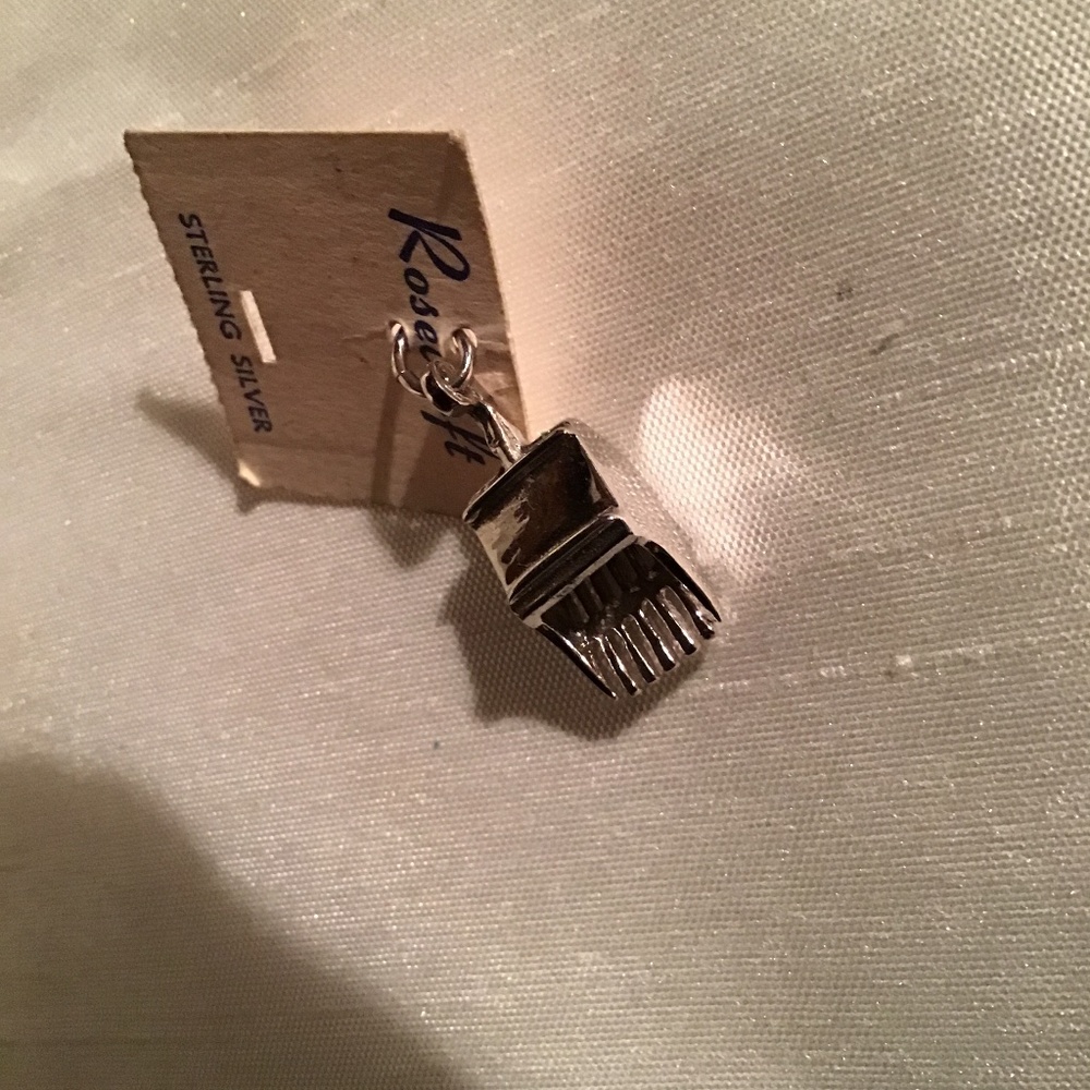 New NWT sterling cranberry scoop charm
